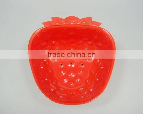 Red Color Strawberry Shaped Melamine Colander photo-3