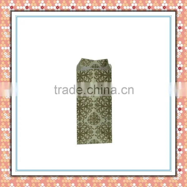 China Supplier Cute Two-side Paper Gift Bag photo-2