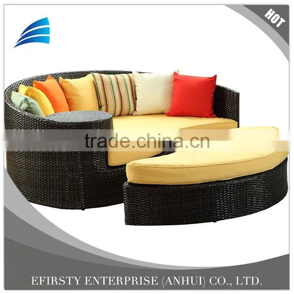 Round Rattan Outdoor Day Bed Outdoor Furniture photo-2