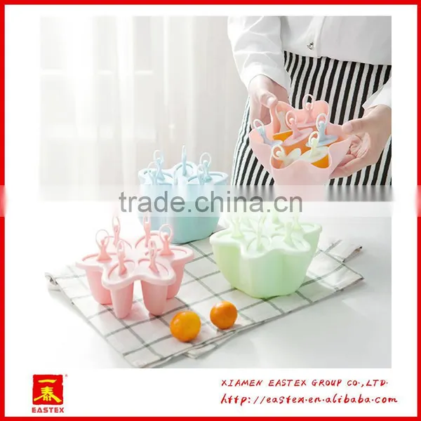 High Quality Eco-friendly 6 Cells Dancer Ice Cube Tray With Dancers Cover photo-2