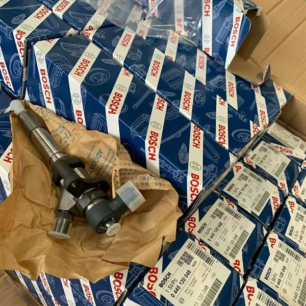 Sany Genuine Parts 60289447 Injector ME226718 Excavator Engine Diesel Parts ME226718 for SANY 195, 205, 215 EFI 4M50 Engines photo-2