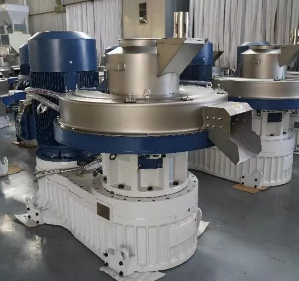 560 High Efficiency Biomass Pellet Machine 1.5-2T/H Biomass Pellet Mill 380V 132 Kw Motor Straw Sawdust Rice Husk Grass Long