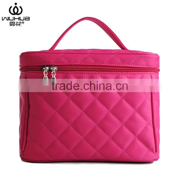 Stock Quilted Nylon Promotional Cosmetic Bag Series for Wholesale photo-2