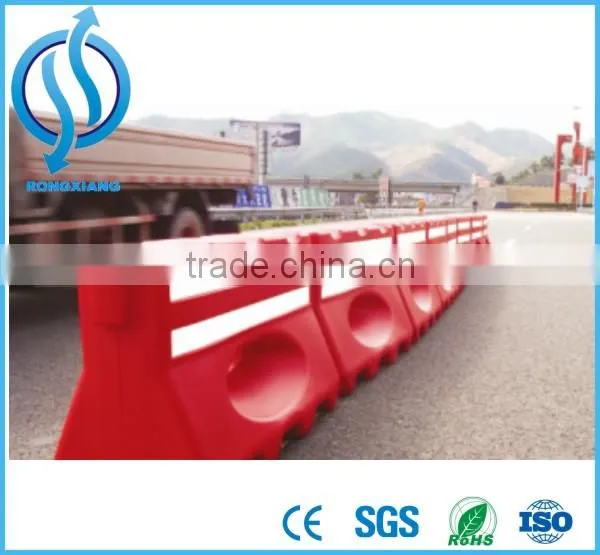 Blowing Plastic Safety Water Barrier photo-4