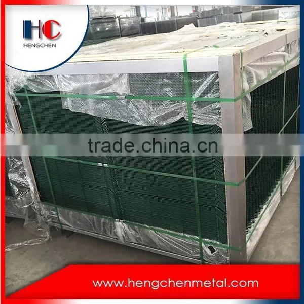 Anping Barbed Wire Chain Link Fence Wire Mesh Fence photo-3
