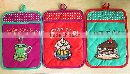 Hand Protecter Potholder Kitchen Accessories Heating Pad For Baking Red Pot Holder Oven Mitt Set photo-3