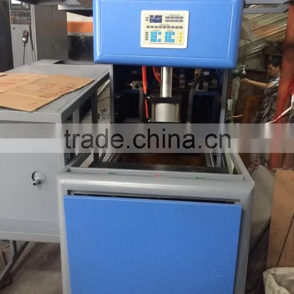 Semi-automatic BOTTLE BLOWING MACHINE photo-3