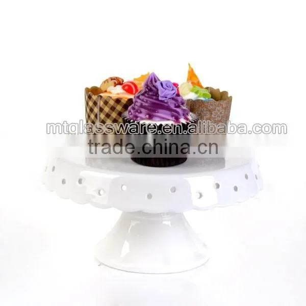 7.6'' 5.8'' Ceramic Wedding Cup Cake Dome With Stemmed Base photo-2