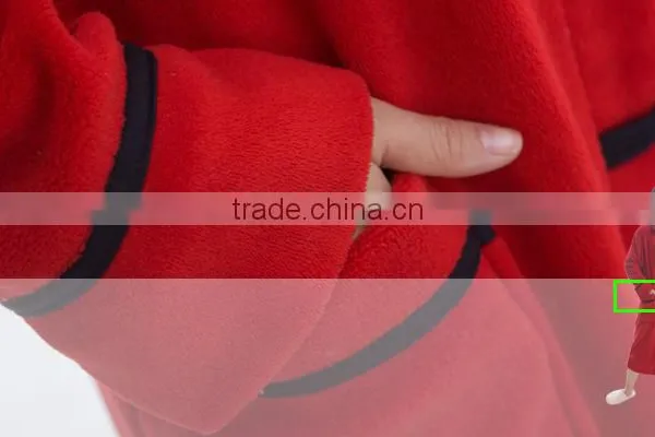 China Fashion Red Color Girl Sleepwear Bathrobe Set photo-5