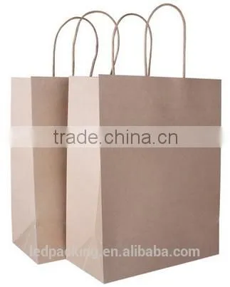 Beautiful Kraft Paper Bag for Packing Shirt Gift photo-2
