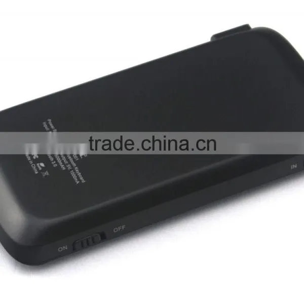 Ultra Slim Mini Bluetooth 3.0 Wireless Keyboard for Iphone 5 Keyboard Power Bank 5000mah photo-2
