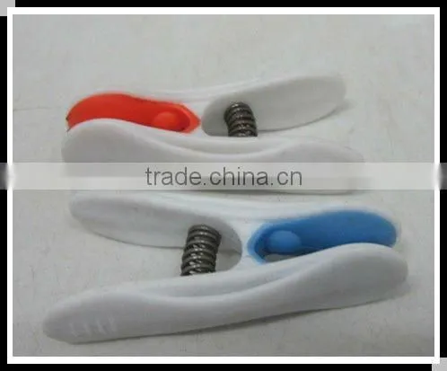 Plastic Clothes Peg