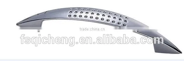 Cheap Zinc Alloy Handle and Knob for Kitchen Cabinet