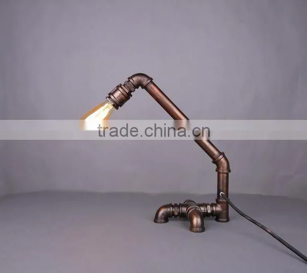 Manufacturer's Vintage Industrial Water Pipe Design Table Lamp photo-4