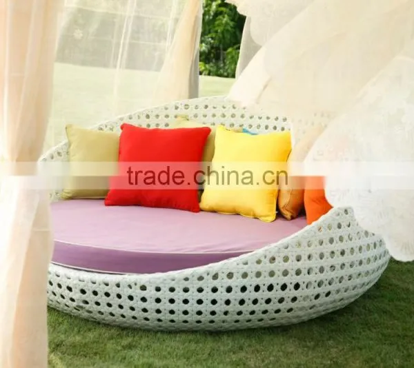 Modern Sofa Sunbed Rattan Round Bed Used Patio Furniture photo-2