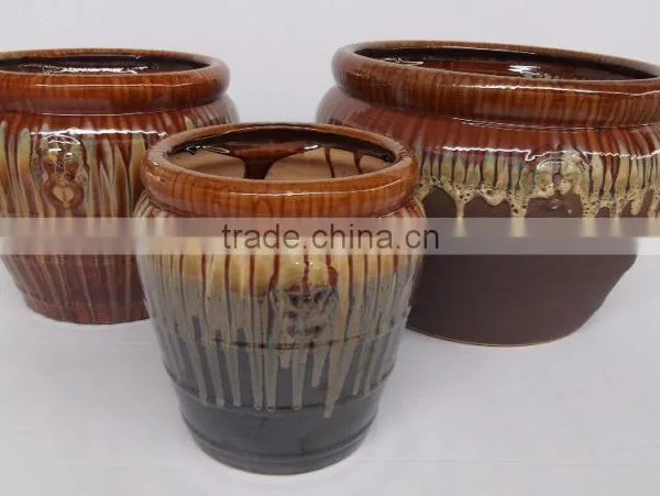 Pottery Urn With Antique Finish photo-4