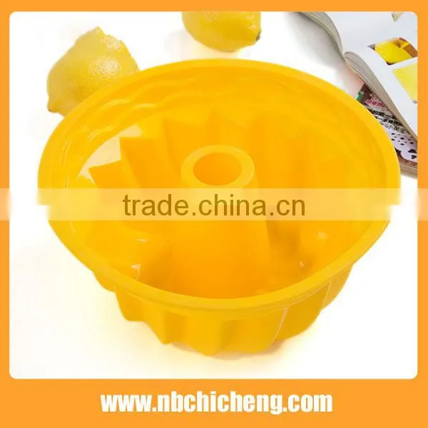 Kitchen Tools Silicone Pumpkin Shape Cake Mold Muffin Baking Pan photo-3