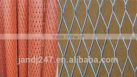 Low Carbon Steel Welded Wire Mesh With Red Color photo-3