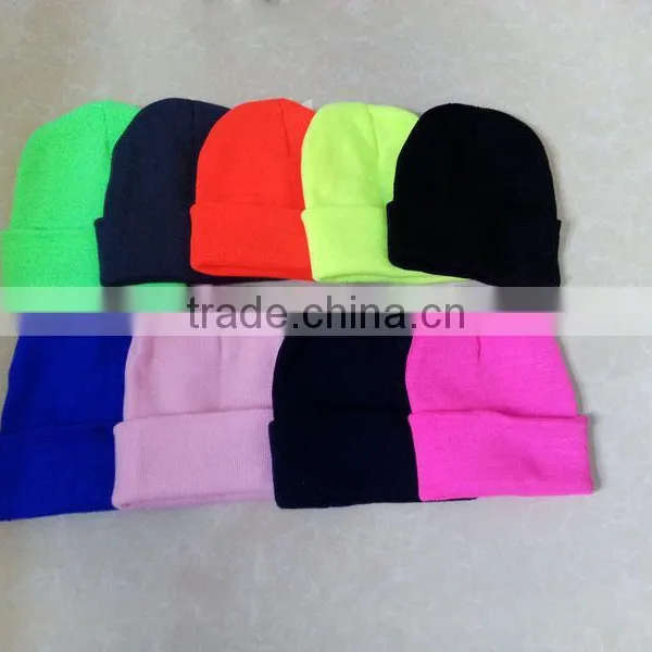100% Acrylic Knitted Beanie Hat for Winter Season photo-4
