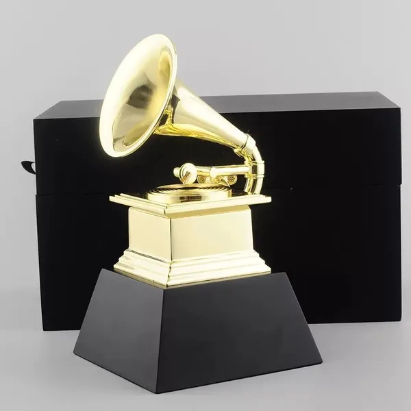 In-Stock Wholesale: High-End, High-Quality Metal Grammy Award Trophy Replica Replicas—Customizable With Engraved Logos and Text photo-3