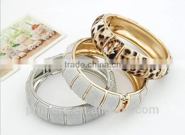 New Glitter Matte Sliver Bracelet Simple 18k Gold-Plated Opening Enamel Bangles photo-2