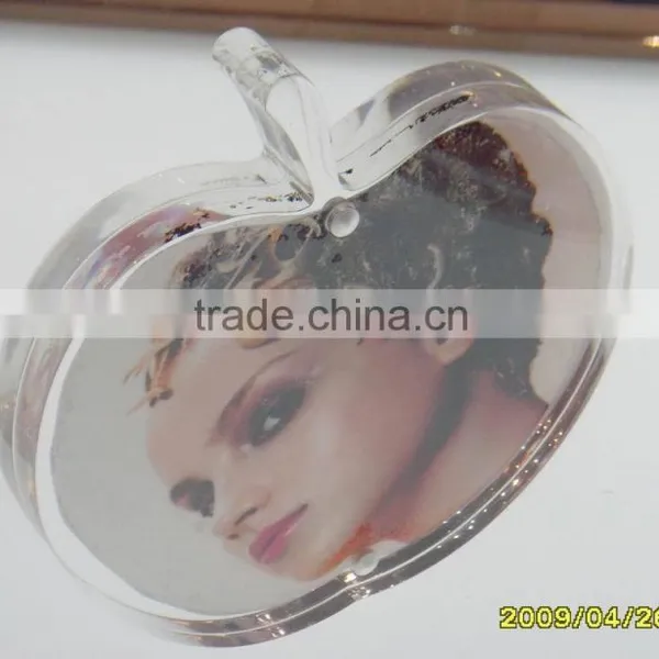 Fashion Magnetic Clear Acrylic Photo Frame for Home Decoration photo-5
