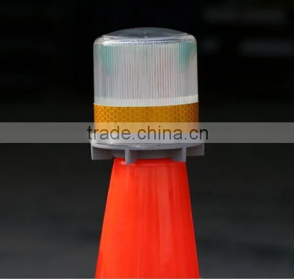 Wholesale Security Spikes Solar Flashing Safety Light photo-6