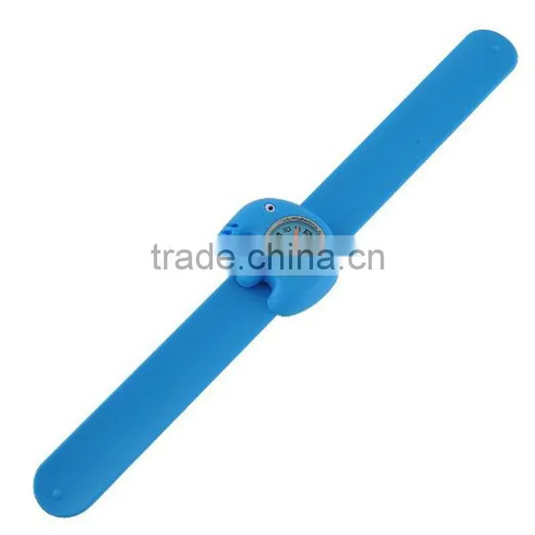 China Wholesale Adjustable Plastic Strap Child Wrist Watch photo-3