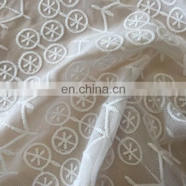 Thin Silk Slip Lace Embroidery Fabric for Ladies Fashion Dresses photo-2