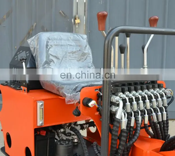 5% Discount China Mini Excavator 800kg for Sale With CE/EPA Certified photo-7