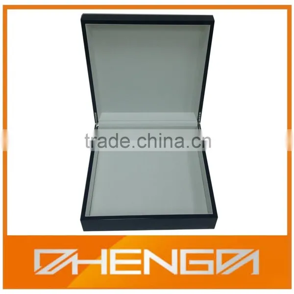 Hot!!! Customized Made-in-China Elegant Glossy Red Lacquer Logo Printing VIP Tea Gift Box(ZDW13-T026) photo-5