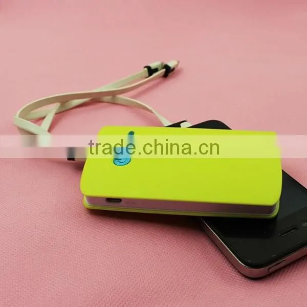 2016 New Design Ultra Slim 5V 1A Promotional 4000mah Mobile Solar Power Bank photo-4