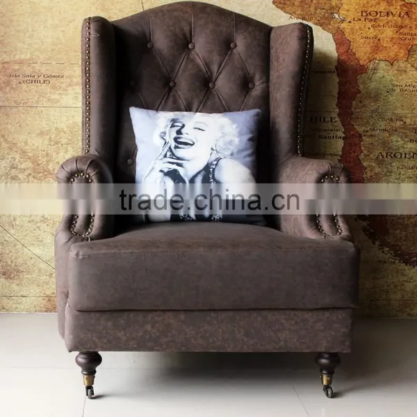 High Back Vintage Single Seater Sofa Chair in Living Room photo-2