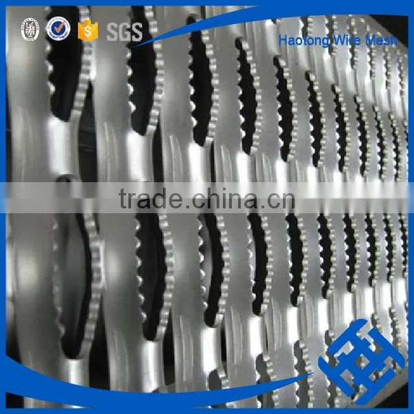 Smooth Mesh Cheap Punching Hole Mesh Panel photo-2
