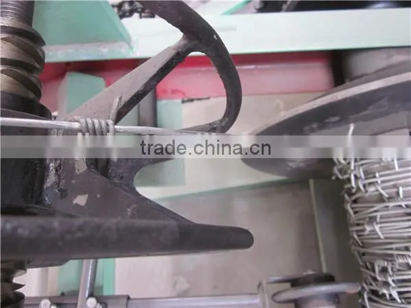 Automatic GI Barbed Wire/ Thorn Wire Making Machine for Isolation Fence or Protection Fence photo-4