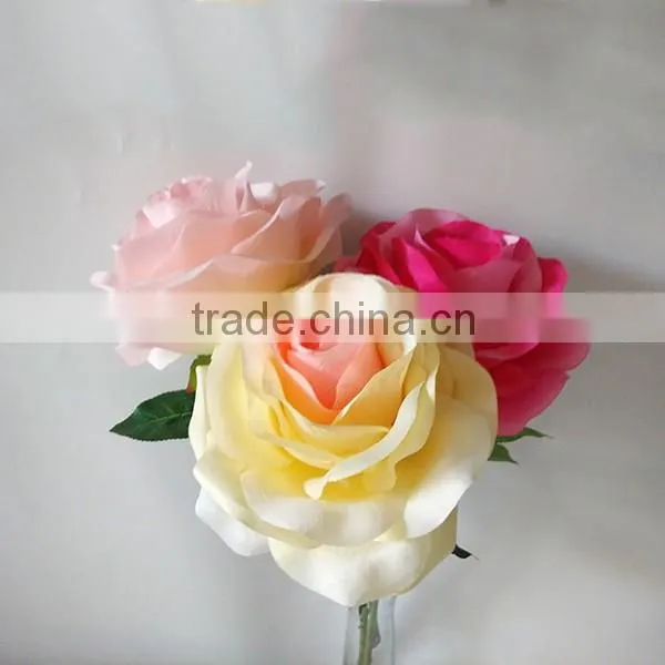 Chinese Wholesale Artificial Red White Rose Plants Sale photo-4