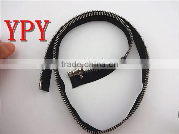 Hot Sale 5# Double Point Metal Zipper for Men's T Shirt photo-3