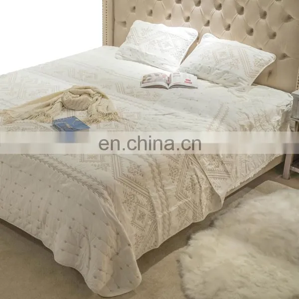 Wholesale Customized Color Printed Embroidered Luxury Bedding Set 100% Cotton photo-5