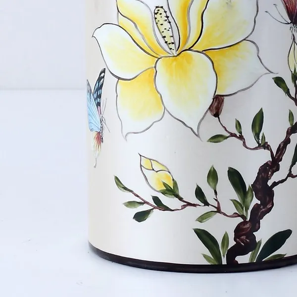 Chinese New Style Entery Luxury Yellow Butterfly And Flower Painting Ceramic Vases With Lid For Home Decoration photo-4