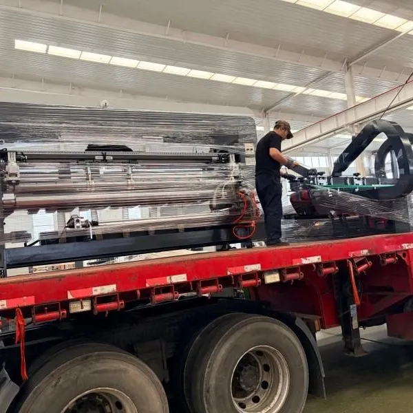 Máquina de pegado de costuras de carpetas de tipo limpio para cajas de empaque de alimentos