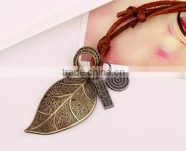 New Jewelry Fashion Beautiful Leaves Pendant PU Leather Chain Vintage Long Necklace photo-3