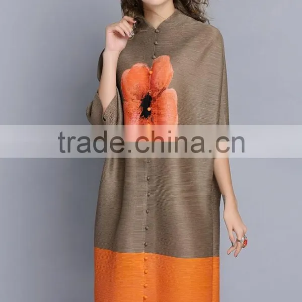 Latest Design Woman Button Flower Printed Crinkled Dress photo-2