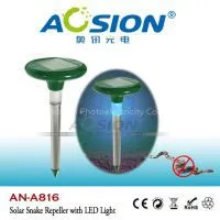 Solar Snakes Repellent With LED Light photo-2
