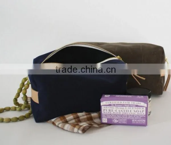 Personalized and High Quality Waxed Canvas Cosmetic Bag, Cosmetic Pouches , Cosmetic and Toiletry Storage Bags photo-4