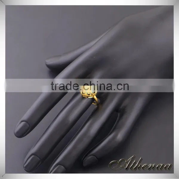 Beautiful Green Diamond Inlaid Heart Shape Single Stone Ring Designs photo-3