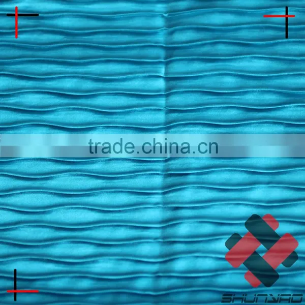Polyester Shiny Satin Fabric Crushed Laminated With Nonwoven photo-5