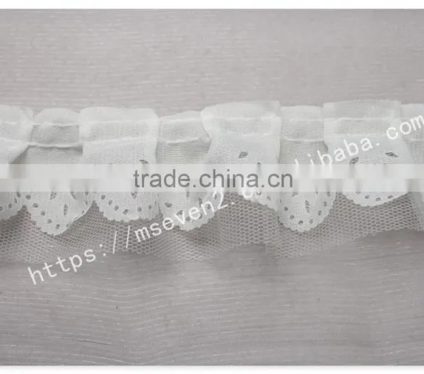 Simple Design 5cm Width Polyetser Folded Mesh Fabric Bridal Trim in White photo-2