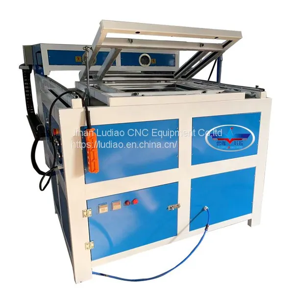 Desktop Vacuum Former 6090 Mini Vacuum Forming Machine Plastic Thermoforming Machine for ABS Sheet Sign photo-4
