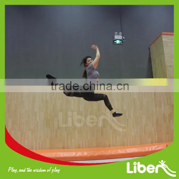 Commercial Use Popular and Hot Selling European Standard Cheap Indoor Rectangular Jumping Trampoline Park With Enclosure photo-3
