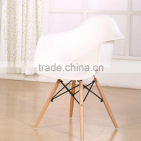 Famous Wood White Plastic Room Wholesale Armchair Replica PW007 photo-2